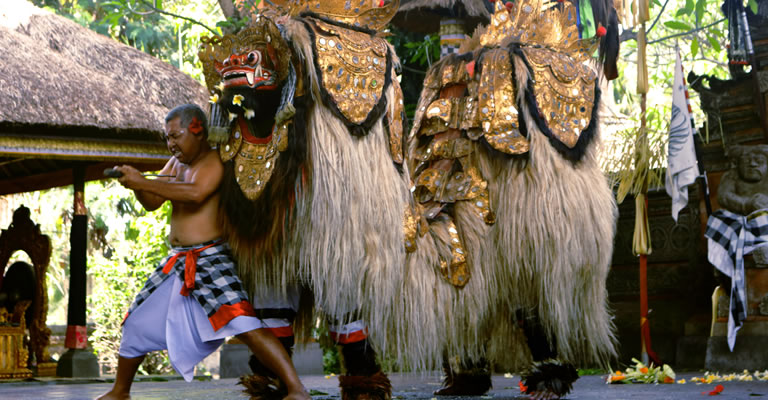 Tari Barong Bali